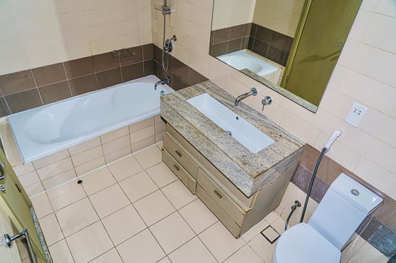 The Lofts Central | Burj Khalifa Views, picture 12