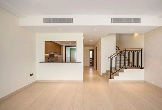 Townhouse for rent in Portofino, Damac Lagoons, picture 3