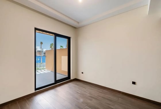 Townhouse for rent in Portofino, Damac Lagoons, picture 4