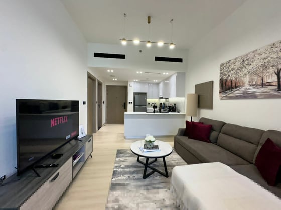 Fully Furnished | Close to Mall | Prime Location, picture 1