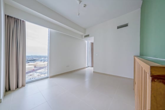 Marina Water Front View | Negotiable | Upgraded, picture 5