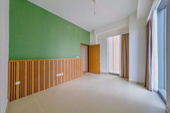 Marina Water Front View | Negotiable | Upgraded, picture 9