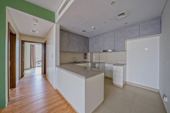 Marina Water Front View | Negotiable | Upgraded, picture 12