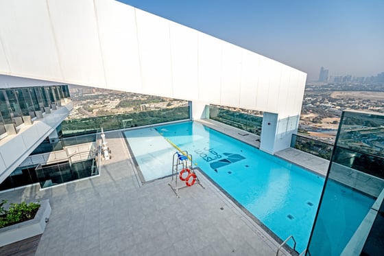 1 Residences, picture 4